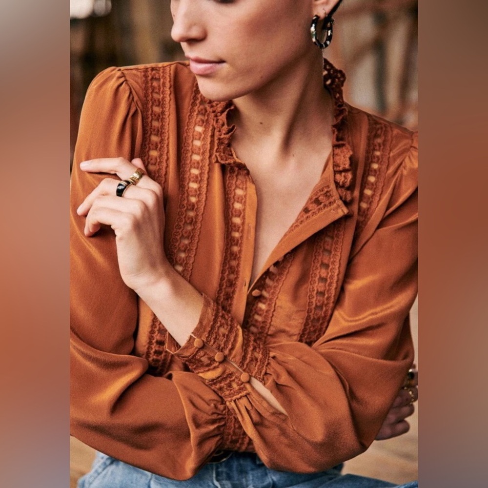 Sézane Anna Silk Shirt in Caramel, size 36